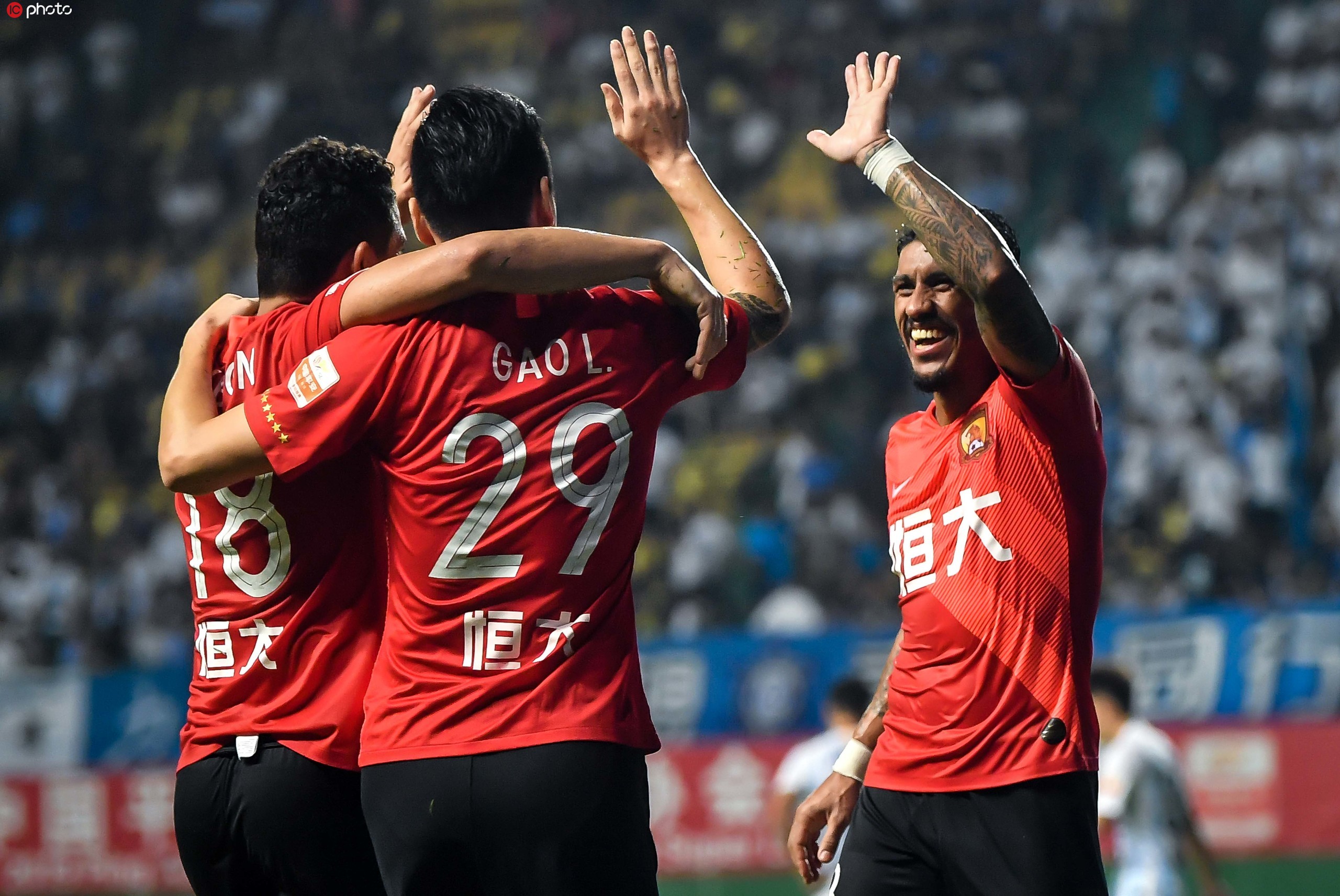 包含里程碑夜浙江稠州外线爆发，中超冲刺阶段刷纪录，压力陡增，赛程密集仍需轮换的词条