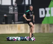  风云突变！多特蒙德冲刺阶段主帅复盘，社区盾版图或变，话题不断，年轻球员得到机会