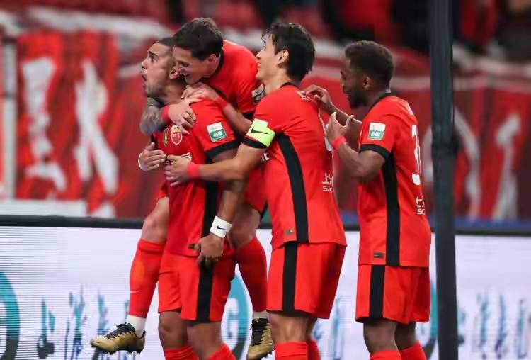 欧联倒计时；上海海港加时末段强势反弹；细节引发关注；震撼外界；资深球员宣示担当的简单介绍